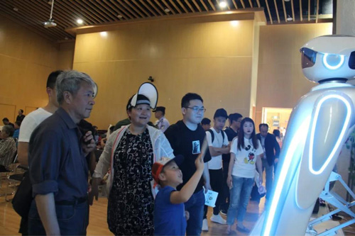 必发888登录入口智能,智能机器人,服务机器人,北京慧闻科技