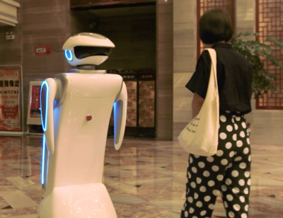 迎宾机器人 服务机器人 服务机器人用处
